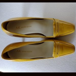 Anne Klein AK